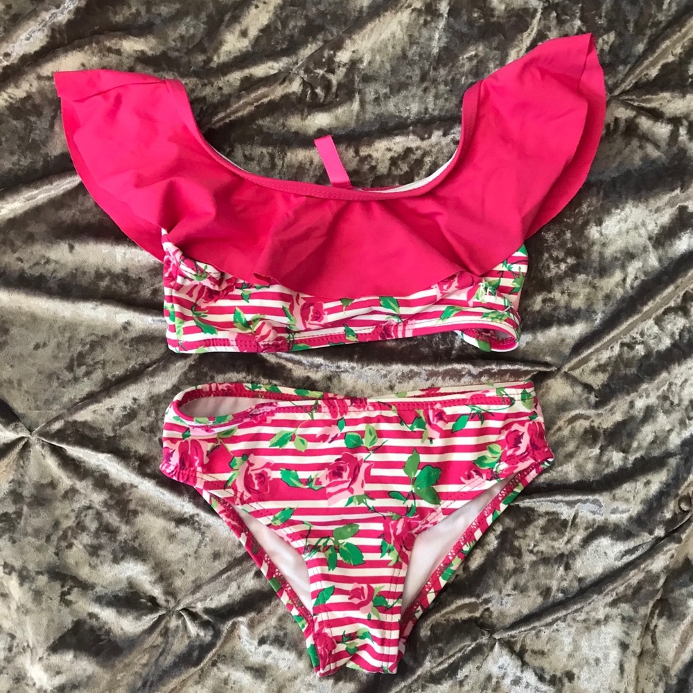 Betsey Johnson Swimsuit 🌹